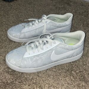 Nike Racquette white lime green